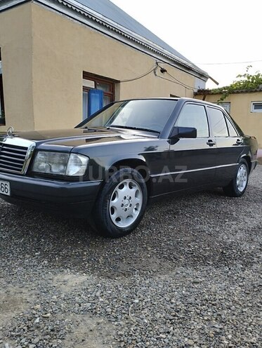 Mercedes 190 1993, 255,000 km - 1.8 l - Tovuz