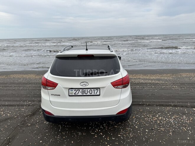 Hyundai ix35 2012, 305,000 km - 2.0 л - Xaçmaz