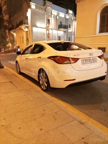Hyundai Avante 2015, 300,000 km - 1.6 л - Bakı