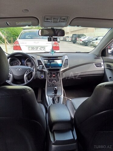 Hyundai Avante 2015, 300,000 km - 1.6 л - Bakı