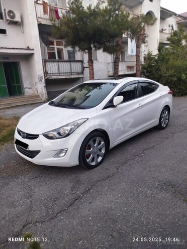 Hyundai Elantra 2013, 265,000 km - 1.8 л - Qəbələ