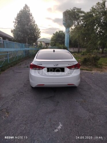 Hyundai Elantra 2013, 265,000 km - 1.8 л - Qəbələ