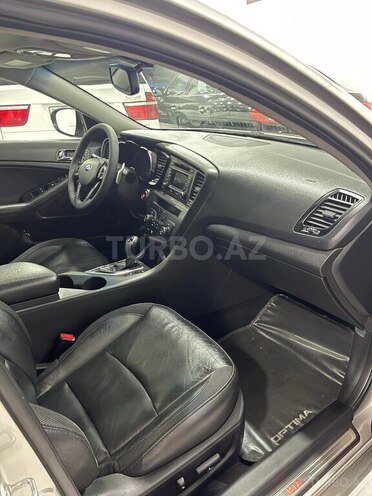 Kia Optima-17