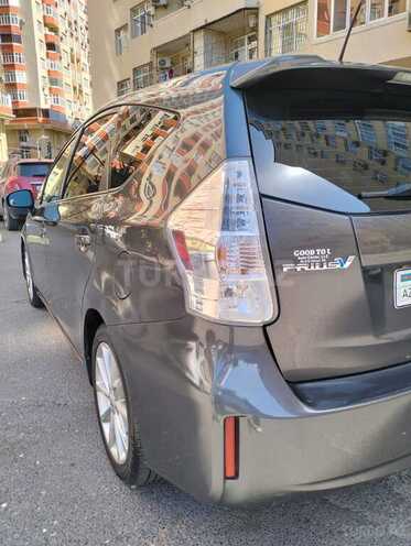 Toyota Prius V 2011, 224,435 km - 1.8 л - Bakı