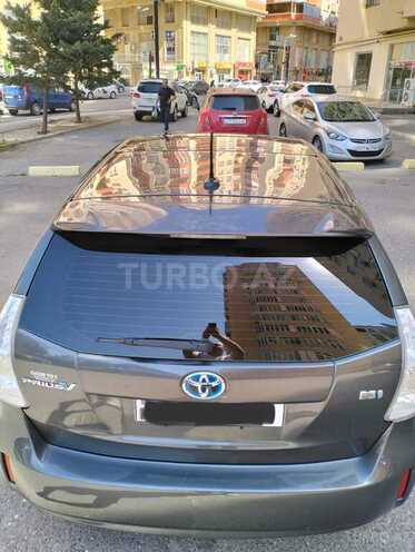 Toyota Prius V 2011, 224,435 km - 1.8 л - Bakı