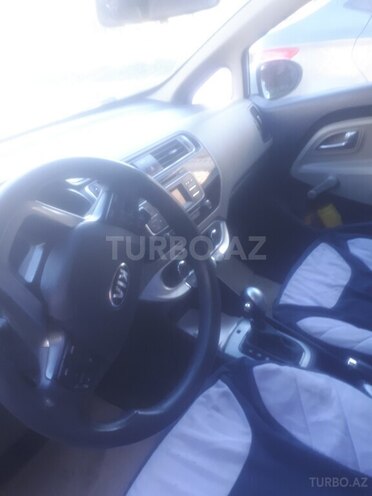 Kia Rio 2016, 132,000 km - 1.6 l - Bakı