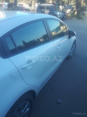 Kia Rio 2016, 132,000 km - 1.6 l - Bakı