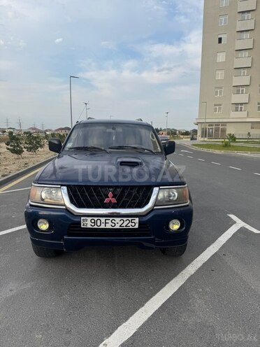 Mitsubishi  2000, 282,000 km - 2.8 l - Bakı