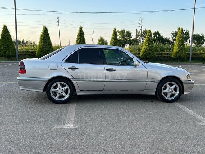 Mercedes C 200-2