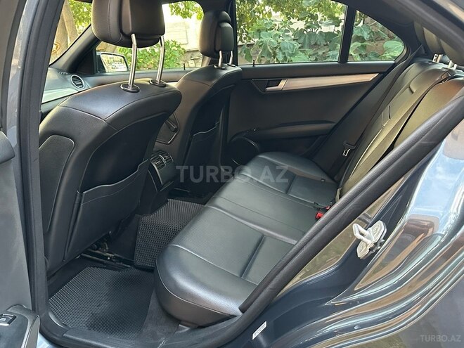 Mercedes C 250-10