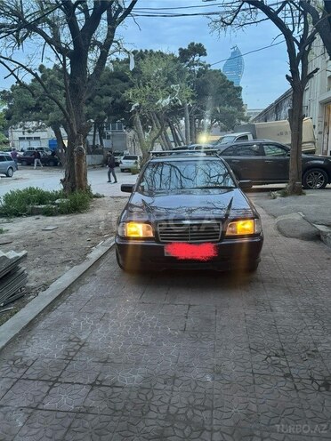 Mercedes C 180-6