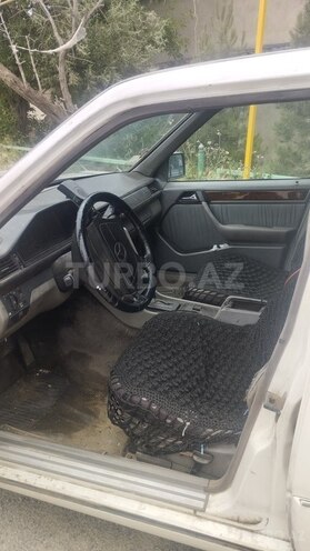 Mercedes E 300 d 1994, 570,200 km - 3.0 l - Bakı