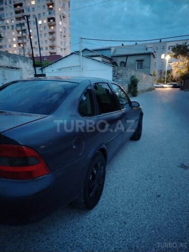 Opel Vectra 1996, 398,000 km - 1.8 l - Sumqayıt