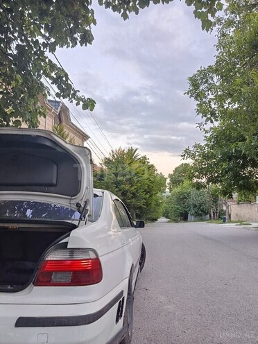BMW 525 1998, 335,000 km - 2.5 l - Şamaxı