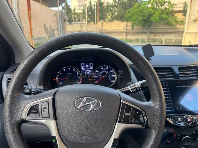 Hyundai Accent 2017, 130,000 km - 1.6 l - Bakı