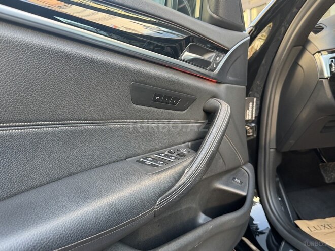 BMW 520e-16