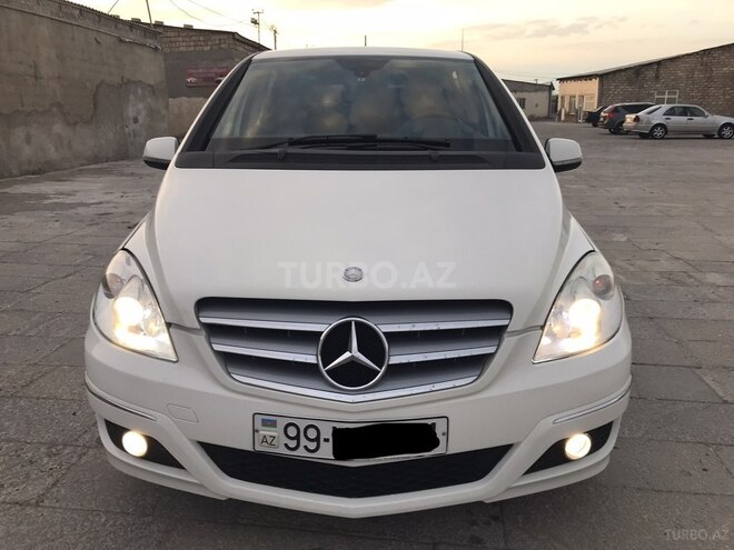 Mercedes B 180 2011, 137,000 km - 1.7 l - Sumqayıt