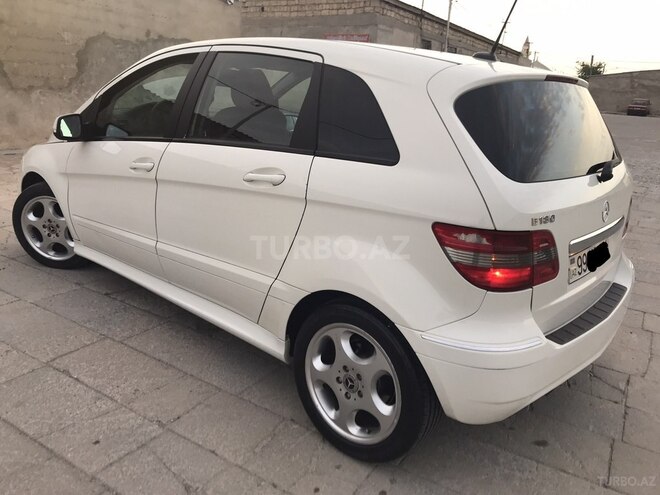 Mercedes B 180 2011, 137,000 km - 1.7 l - Sumqayıt