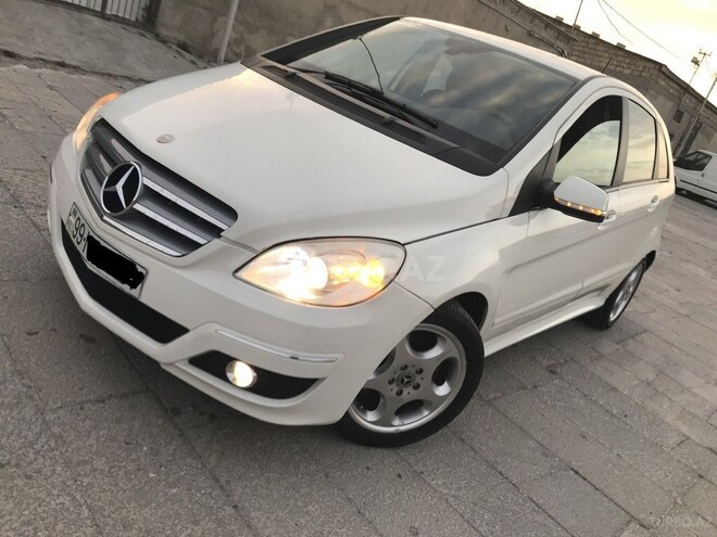 Mercedes B 180 2011, 137,000 km - 1.7 l - Sumqayıt
