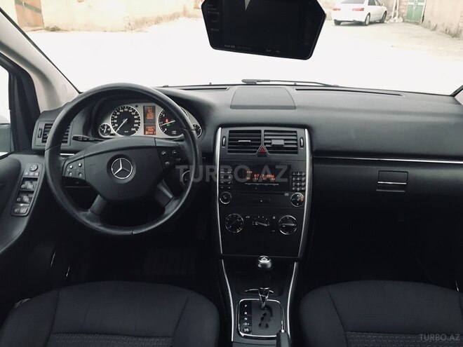 Mercedes B 180 2011, 137,000 km - 1.7 l - Sumqayıt