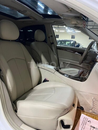 Mercedes E 240 2005, 325,340 km - 2.6 l - Sumqayıt
