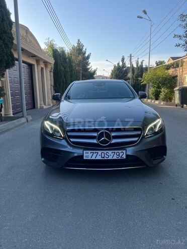 Mercedes E 220 d 2017, 106,270 km - 2.0 l - Bakı