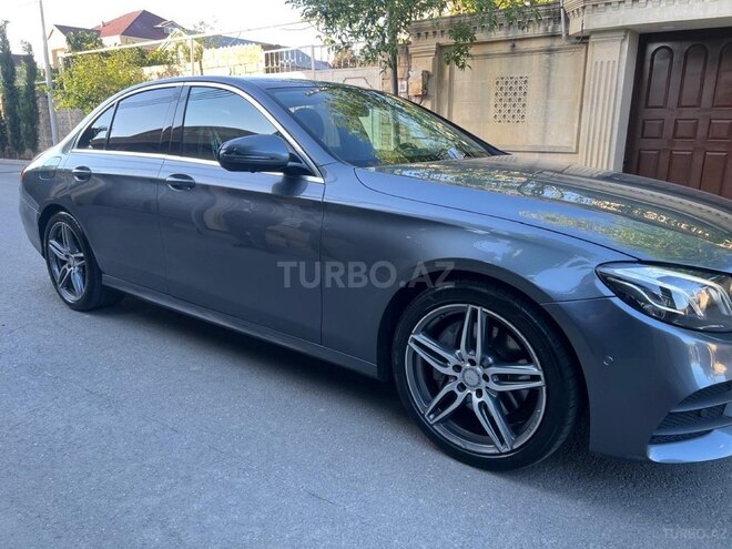 Mercedes E 220 d 2017, 106,270 km - 2.0 l - Bakı