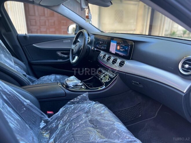 Mercedes E 220 d 2017, 106,270 km - 2.0 l - Bakı