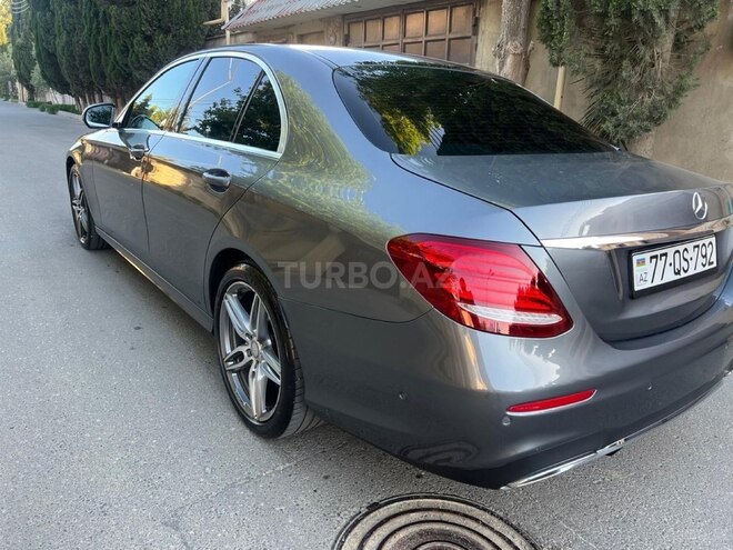 Mercedes E 220 d 2017, 106,270 km - 2.0 l - Bakı