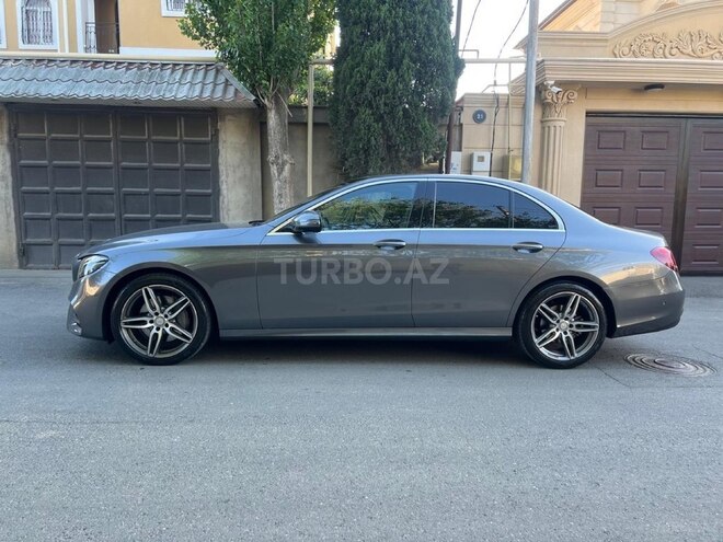 Mercedes E 220 d 2017, 106,270 km - 2.0 l - Bakı