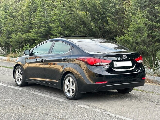 Hyundai Elantra 2015, 193,000 km - 1.8 l - Bakı