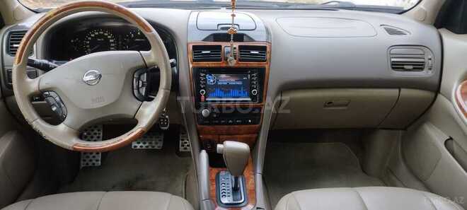 Nissan Maxima-5
