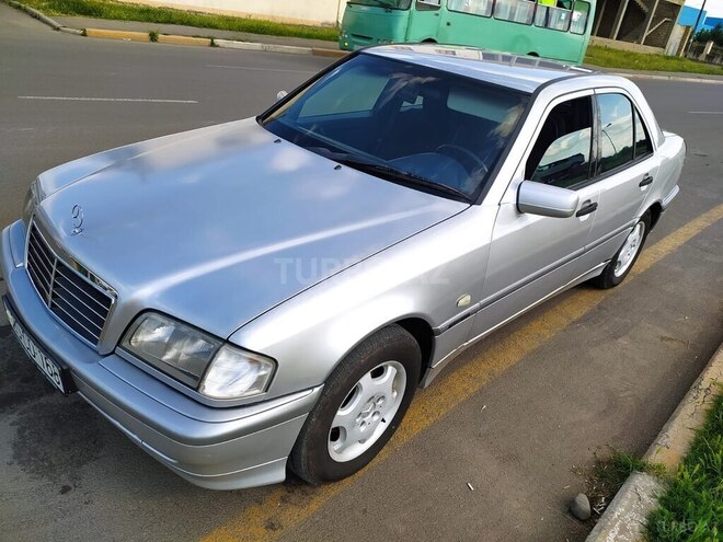 Mercedes C 180 2000, 299,296 km - 1.8 l - Gəncə