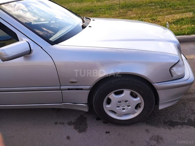 Mercedes C 180 2000, 299,296 km - 1.8 l - Gəncə