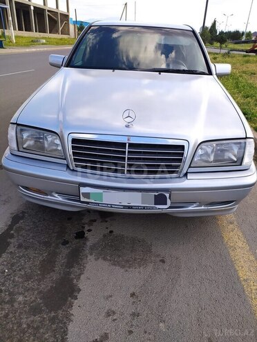 Mercedes C 180 2000, 299,296 km - 1.8 l - Gəncə