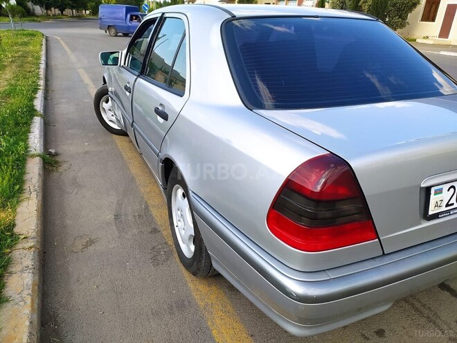 Mercedes C 180 2000, 299,296 km - 1.8 l - Gəncə
