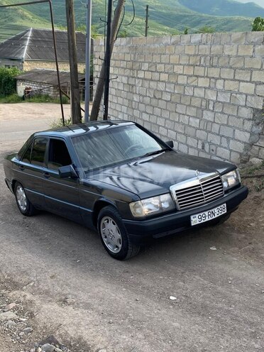 Mercedes 190 1990, 200,000 km - 1.8 l - Tovuz