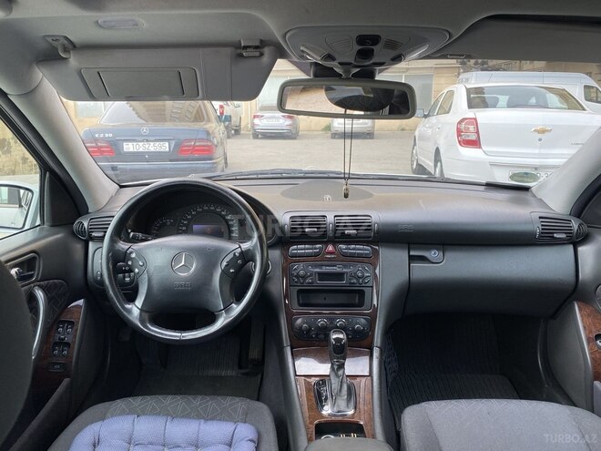 Mercedes C 200-8