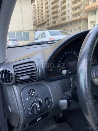 Mercedes C 200-10