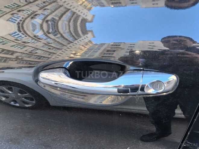 Kia Sorento-12