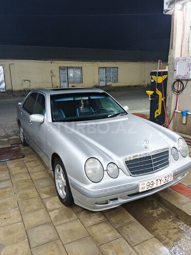 Mercedes E 220 d 2001, 300,254 km - 2.2 l - Masallı
