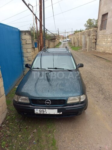 Opel Astra 1996, 390,000 km - 1.6 l - Bakı