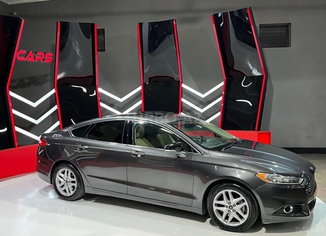 Ford Fusion (North America) 2015, 185,085 km - 1.5 л - Sumqayıt