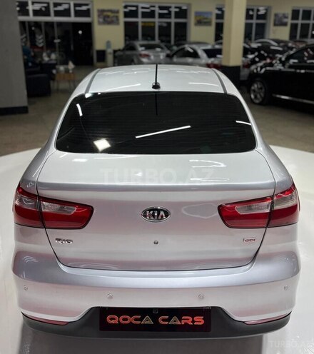 Kia Rio-12