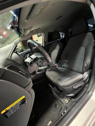 Kia Rio-15