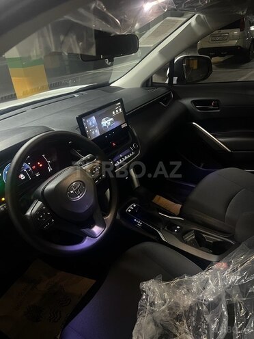Toyota Corolla Cross 2025, 0 km - 2.0 л - Bakı