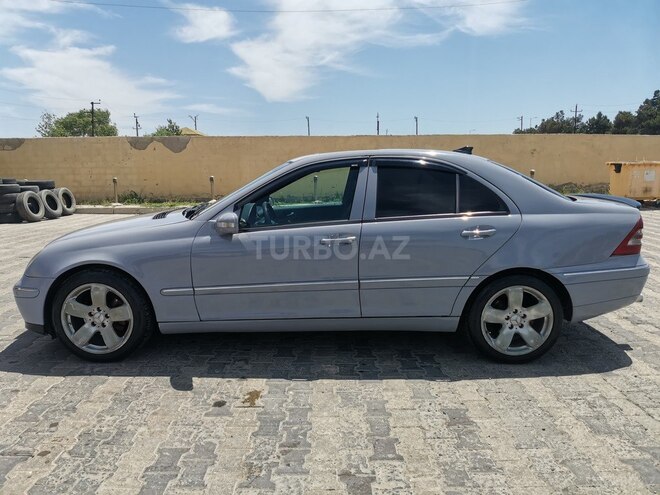 Mercedes C 200-4