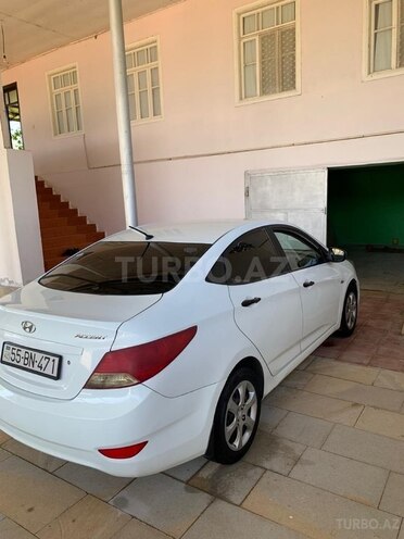Hyundai Accent 2013, 285,000 km - 1.4 l - Bakı
