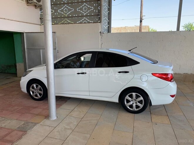 Hyundai Accent 2013, 285,000 km - 1.4 l - Bakı