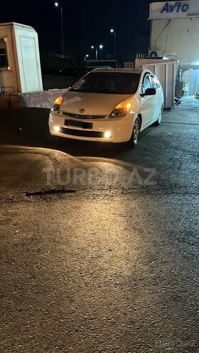 Toyota Prius-2